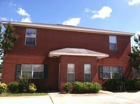 1243 Aubie Dr in Auburn, AL - Building Photo