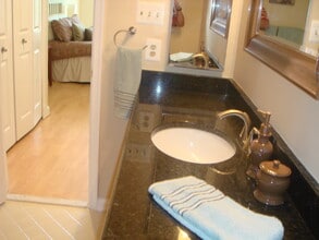 5917 Barbados Pl, Unit 103 in Rockville, MD - Building Photo - Building Photo