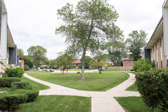 4061 S 65th St in Greenfield, WI - Building Photo - Building Photo