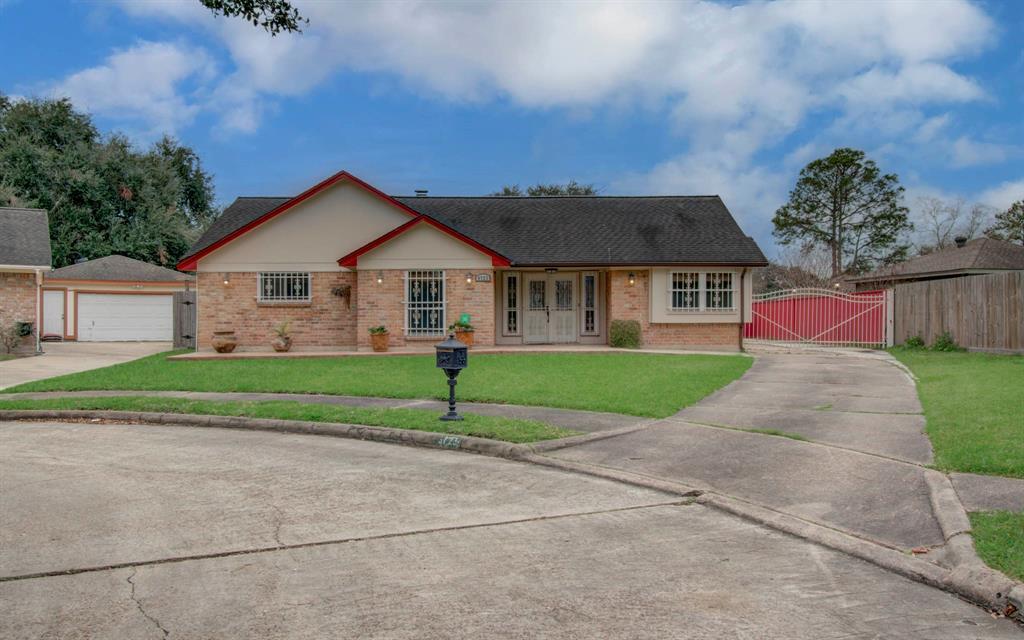 9723 Rathbone Dr in Houston, TX - Building Photo