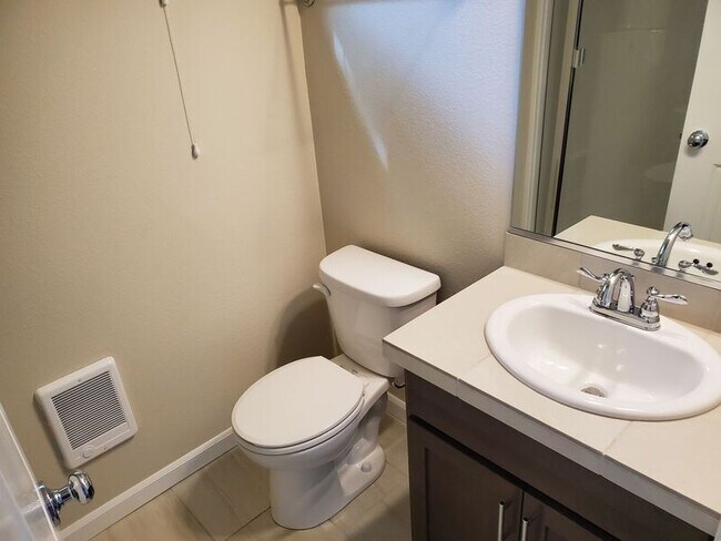 16581 SW Blanton St in Beaverton, OR - Building Photo - Building Photo