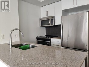 485 Richmond Rd in Ottawa, ON - Building Photo - Building Photo