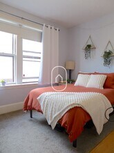 9 Alton Pl in Brookline, MA - Foto de edificio - Building Photo