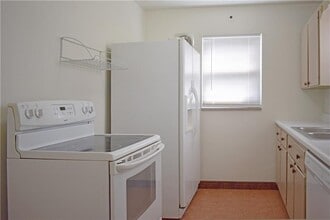 100 Primrose Ave in Glenshaw, PA - Building Photo - Building Photo