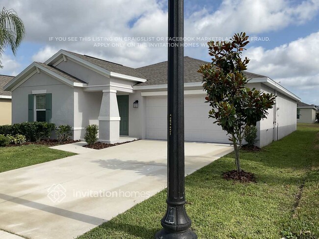property at 3043 Blue Bonnet Ln