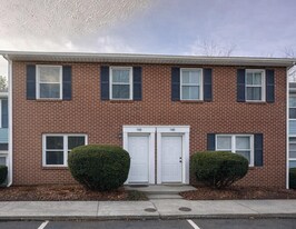 148 Clover Valley Cir in Blacksburg, VA - Building Photo