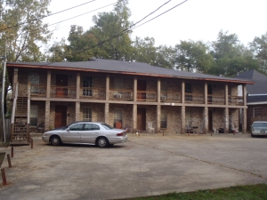 300 Petal Dr in Petal, MS - Building Photo