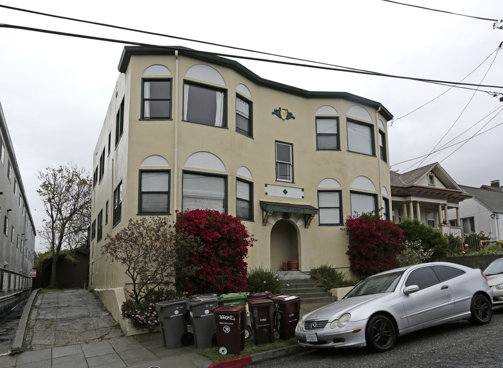 266 40th Street Way in Oakland, CA - Foto de edificio