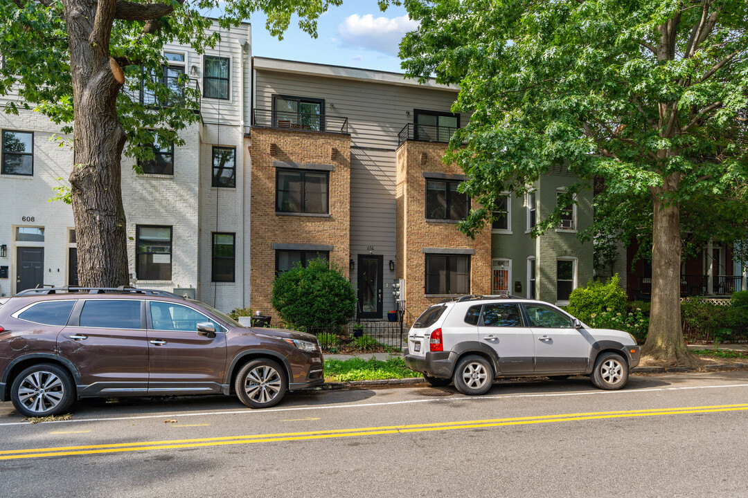 614 I St NE in Washington, DC - Building Photo