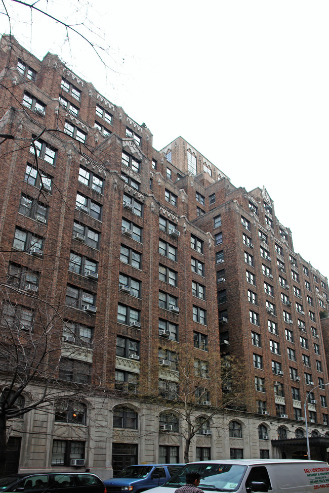 The Park Royal in New York, NY - Foto de edificio - Building Photo