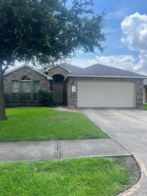 5519 Rustling Gates Ln in Katy, TX - Building Photo