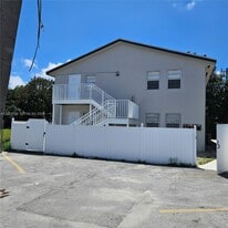 616 NW 67th St in Miami, FL - Building Photo