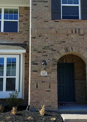 property at 1217 Goliad Dr