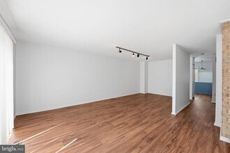 1747 Cy Ct in Vienna, VA - Building Photo - Building Photo