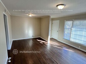 2613 Mural Dr in Chamblee, GA - Foto de edificio - Building Photo