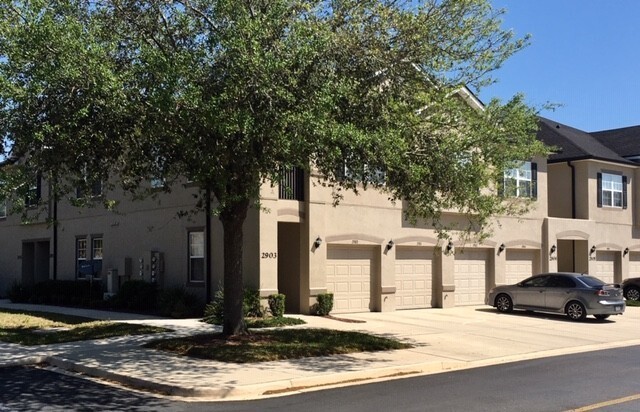 12301 Kernan Forest Blvd in Jacksonville, FL - Building Photo