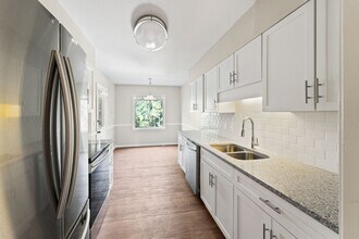 Villas on Briarcliff in Atlanta, GA - Building Photo - Building Photo