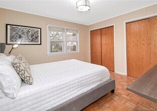 149 Clarence Rd, Unit S-0255 in Scarsdale, NY - Building Photo - Building Photo