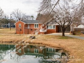 2129 Trail Five in Burlington, NC - Building Photo