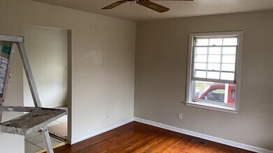 422 Lamont St in Raleigh, NC - Building Photo - Building Photo