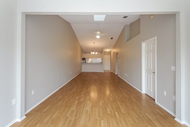 825 Waterside Ln in Bradenton, FL - Building Photo - Building Photo