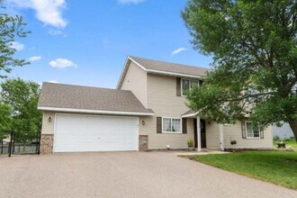 1200 Prairie St NW in Montgomery, MN - Building Photo - Building Photo