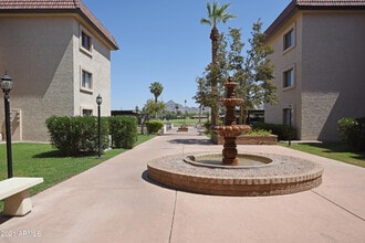 3033 E Devonshire Ave in Phoenix, AZ - Building Photo - Building Photo