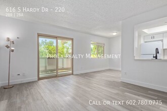 616 S Hardy Dr in Tempe, AZ - Building Photo - Building Photo