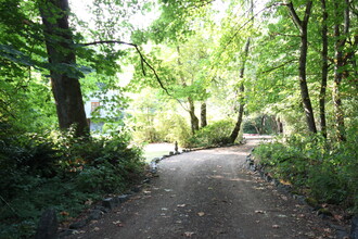 24917 Dockton Rd SW in Vashon, WA - Foto de edificio - Building Photo