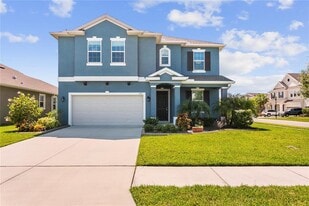 1221 Montgomery Bell Rd in Wesley Chapel, FL - Building Photo