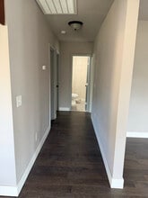 821 Everett Springs Rd in Calhoun, GA - Foto de edificio - Building Photo