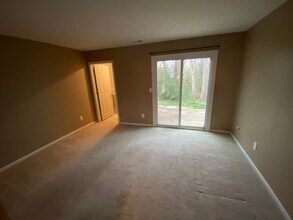 1906 Dudley Ct in Virginia Beach, VA - Building Photo - Building Photo