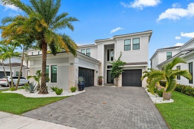 13026 Artisan Cir in Palm Beach Gardens, FL - Building Photo - Building Photo