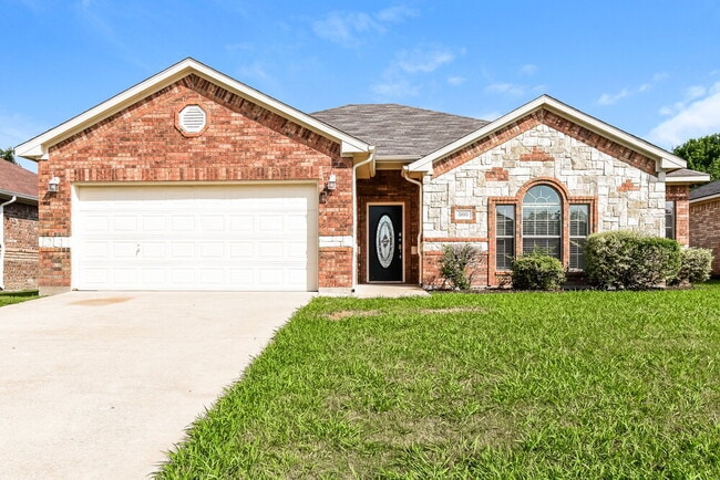 property at 808 Dakota Ln