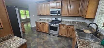 901 Hurst Dr in Hopkinsville, KY - Building Photo - Building Photo