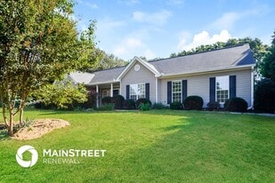 1604 Madison Dr in Bethlehem, GA - Building Photo