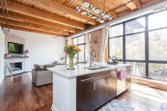 1750 N Wolcott Ave in Chicago, IL - Building Photo - Building Photo