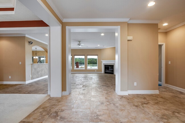 211 Todaly Cir in Loudon, TN - Building Photo - Building Photo