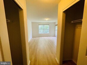 806 Sunflower Way in Mantua, NJ - Building Photo - Building Photo