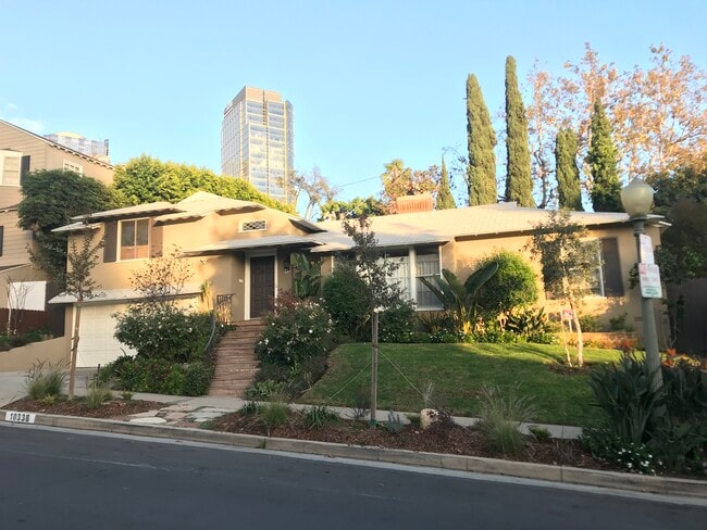 10338 La Grange Ave in Los Angeles, CA - Building Photo - Building Photo