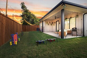 2801 Cherrywood Ave in Dallas, TX - Building Photo - Building Photo