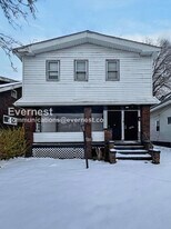 12110 Lenacrave Ave in Cleveland, OH - Building Photo