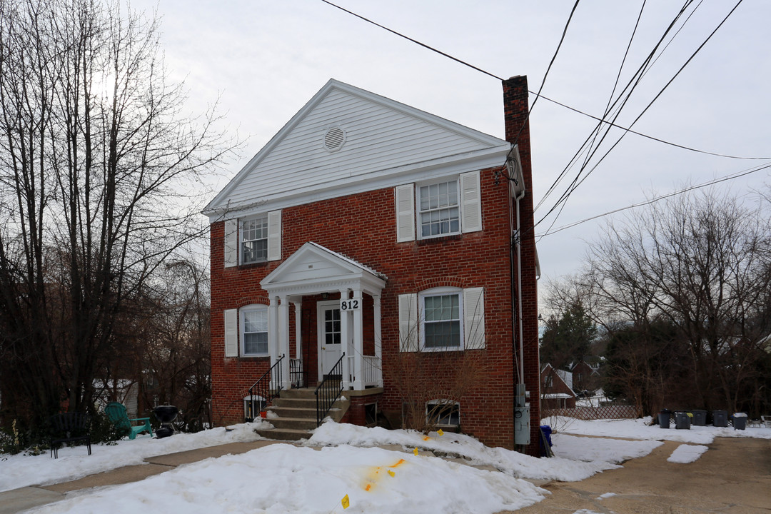 812 Greenwood Cir in Takoma Park, MD - Building Photo