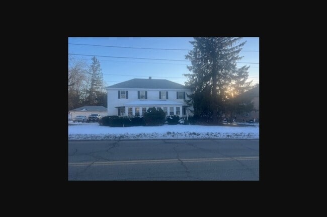 465 Vernon Ave in Barre, MA - Building Photo - Building Photo