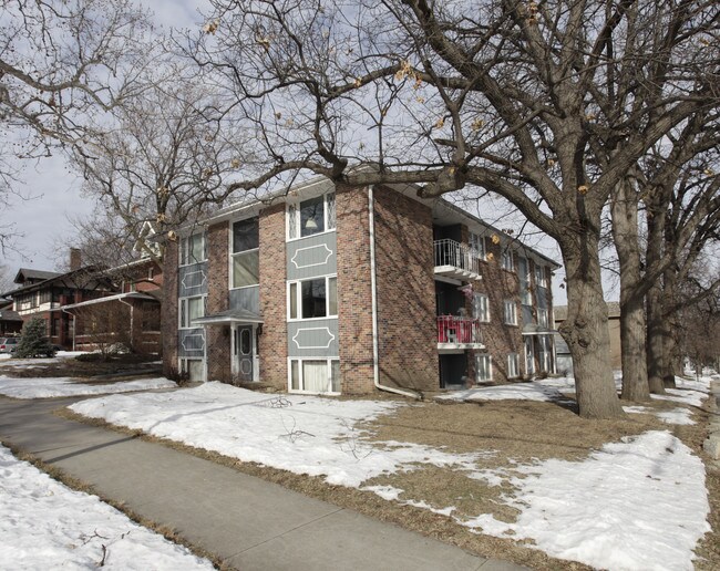 2144 B St in Lincoln, NE - Building Photo - Building Photo