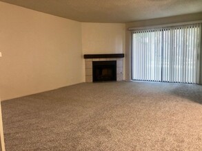 7805 Temple Ln in Citrus Heights, CA - Building Photo - Building Photo