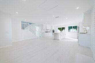 3163 Camarillo Ave in Oceanside, CA - Building Photo - Building Photo