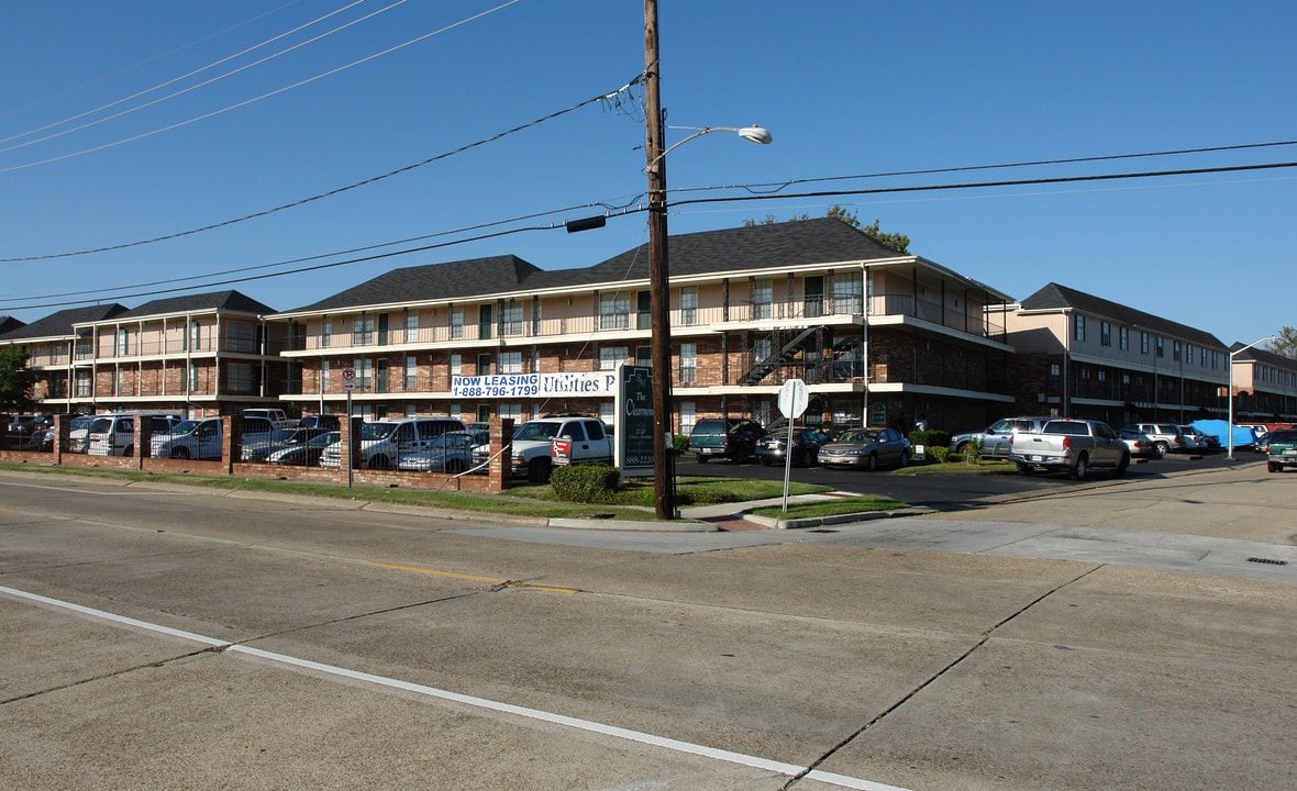 The Leonne Apartments in Metairie, LA - Building Photo