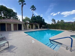 1425 Muinos St in Las Vegas, NV - Building Photo - Building Photo