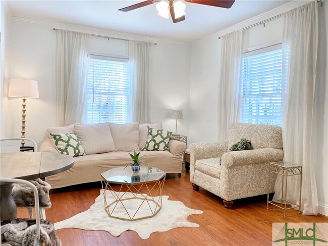property at 219 W Taylor St